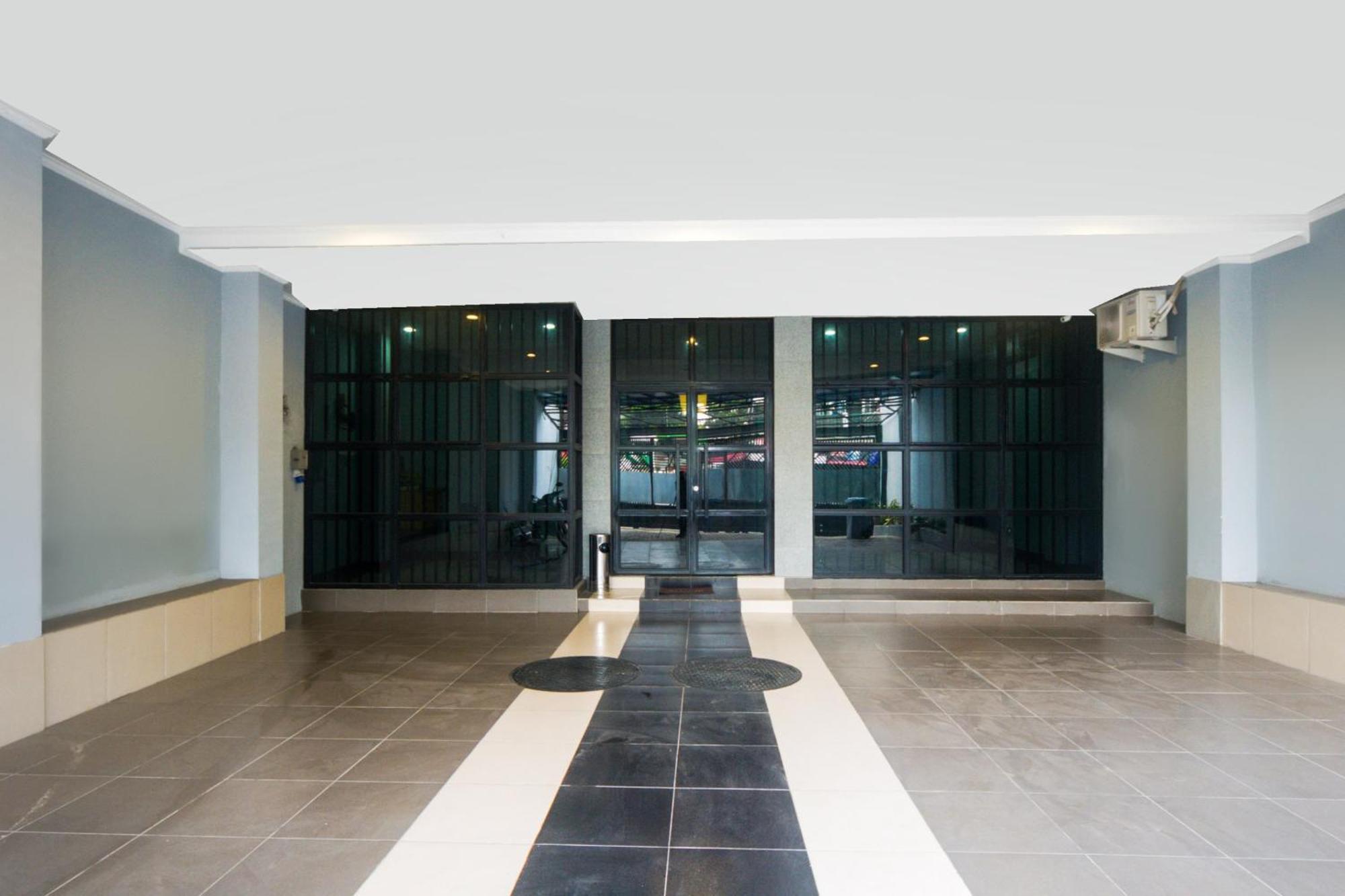 Super Oyo 3354 Homia Residence Mencil Exterior foto